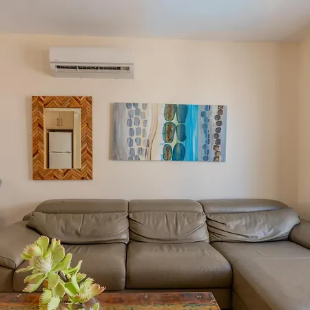 The Pearl 9 -2Br Poolside Retreat At Mythical Sands, Protaras Lägenhet *